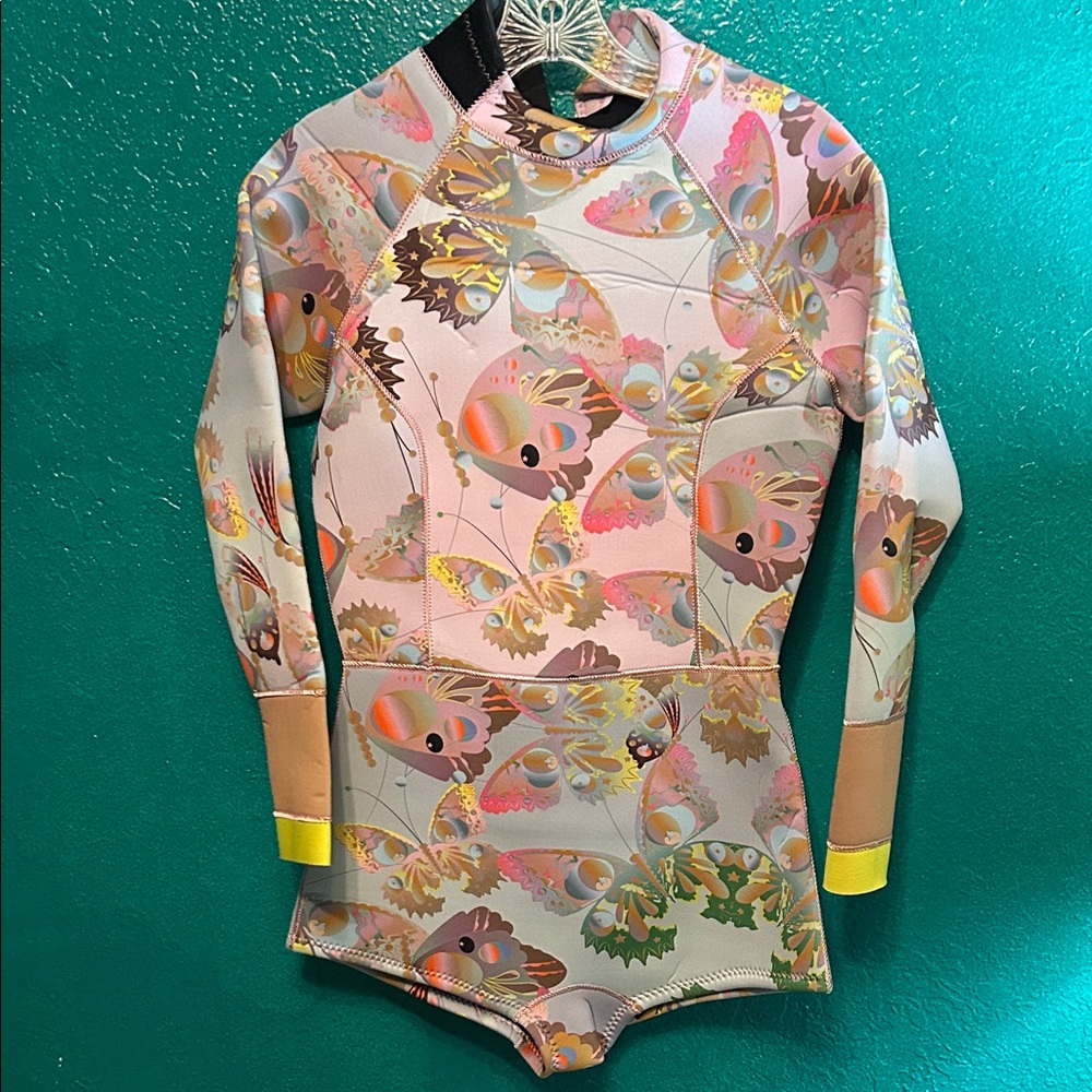 Cynthia Rowley Floral swim wetsuit NWT! - Picture 9 of 10